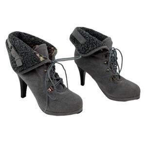 Gray Lace Up Fur Lined Cuffed Suede Round Toe Stiletto Ankle Boots Size 7